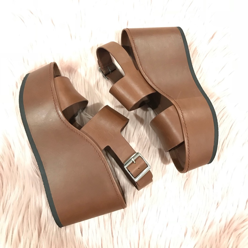 SOLD VINCE Idalia Platform Leather Sandals